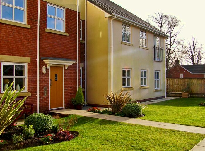 1 Bedroom Flat To Rent In Clarendon Gardens, Hospital Road, Bromley Cross, BL7