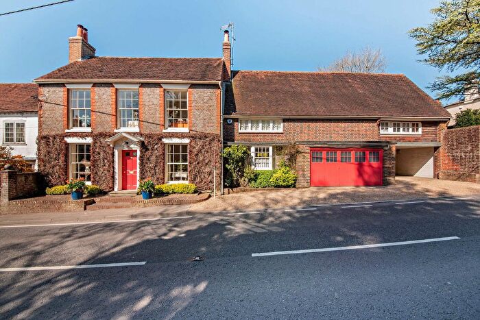 4 Bedroom Detached House For Sale In High Street, Droxford, Southampton, Hampshire, SO32