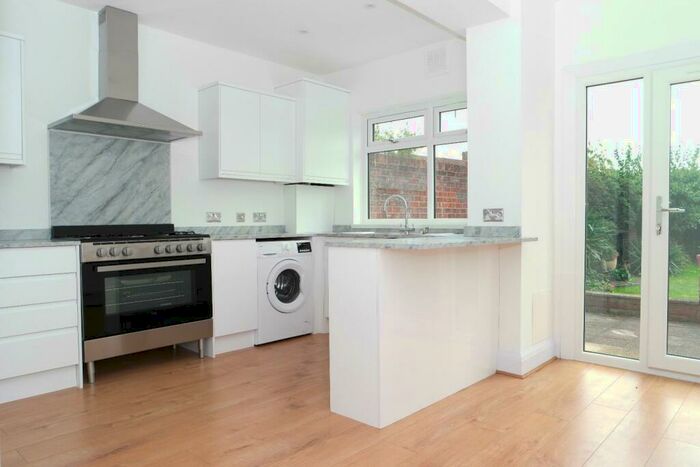 3 Bedroom Semi-Detached House To Rent In Rowley Avenue, Sidcup, DA15