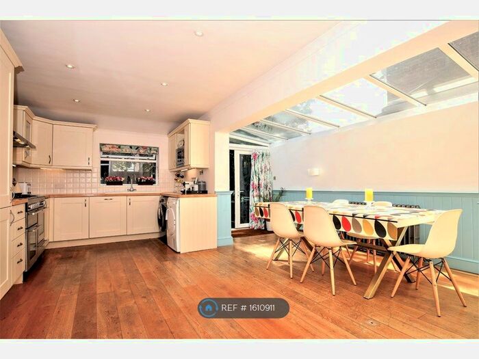 4 Bedroom Semi-Detached House To Rent In Hartfield Crescent, London, SW19