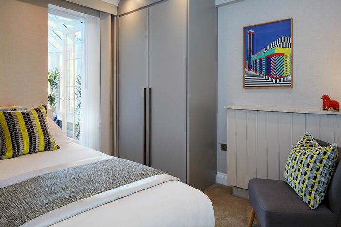 1 Bedroom Town House To Rent In Cheval Place, London, SW7