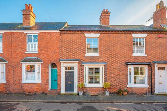 3 Bedroom Terraced House For Sale In Broad Street, Stratford-Upon-Avon, CV37
