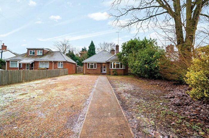 3 Bedroom Bungalow To Rent In Nine Mile Ride, Finchampstead, Wokingham, RG40