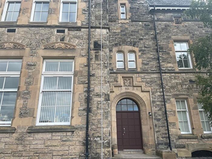 1 Bedroom Flat To Rent In Skibo Court, Dunfermline, KY12