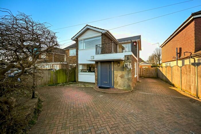 4 Bedroom Detached House To Rent In Hurst Road, The Moleseys, West Molesey, KT8
