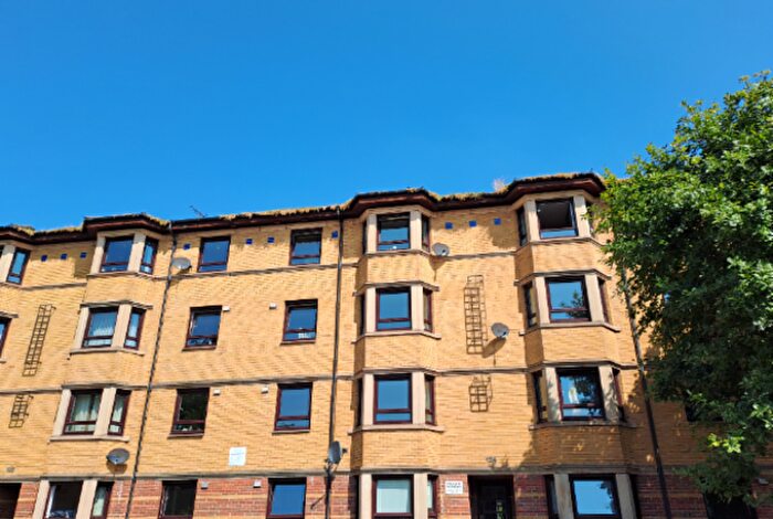 2 Bedroom Flat To Rent In , Kent Road, G3