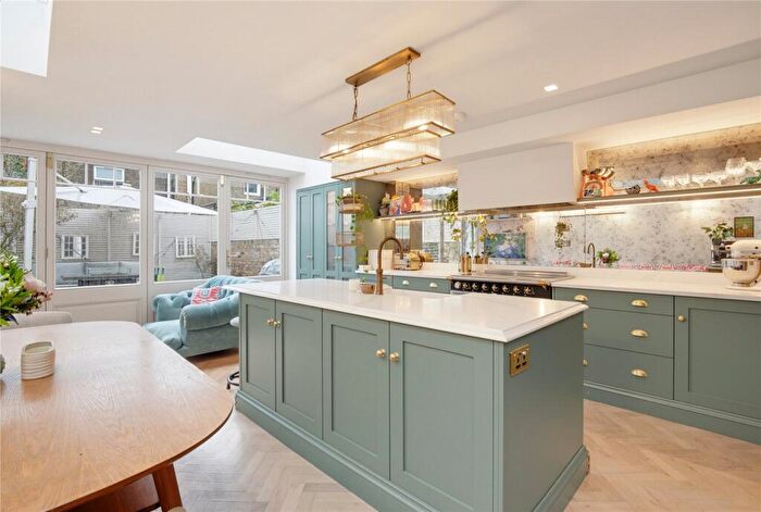 4 Bedroom Terraced House To Rent In Kelmscott Road, London, SW11