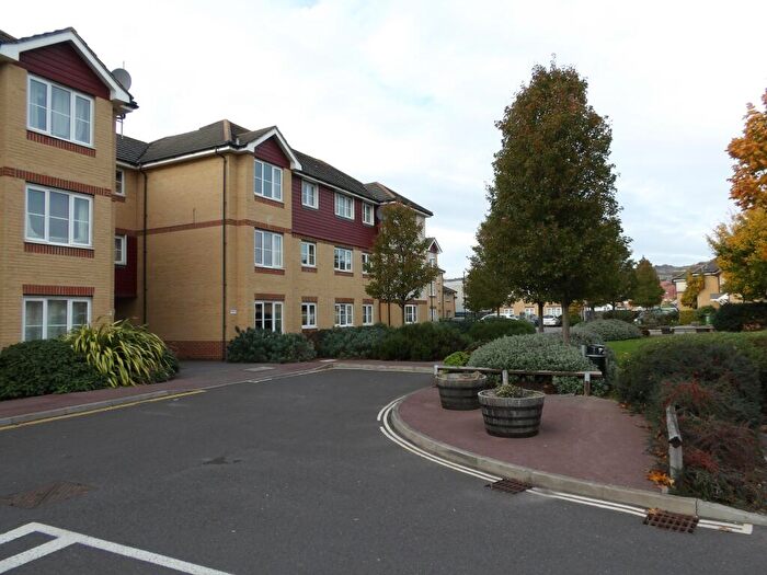 2 Bedroom Apartment To Rent In The Fairways, Farlington, PO6