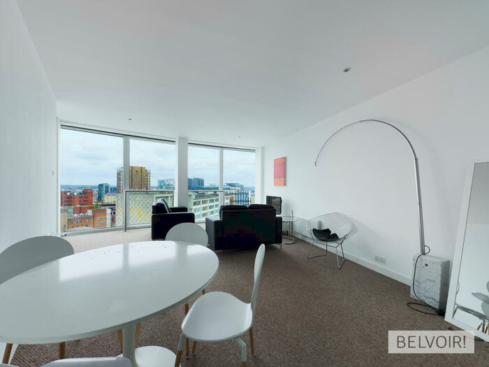 2 Bedroom Flat To Rent In Rotunda, New Street, Birmingham, B2