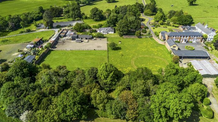 3 Bedroom Equestrian Property For Sale In High Road, Upper Gatton, Reigate, RH2