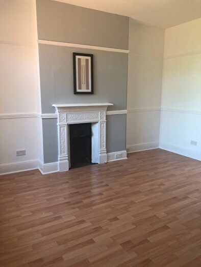 2 Bedroom Flat To Rent In Coleshill St, Sutton Coldfield, B72