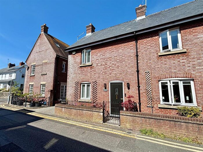 2 Bedroom Town House For Sale In Cow Lane, Wareham, BH20