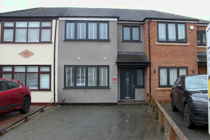 3 Bedroom Terraced House To Rent In Laburnum Avenue, Hornchurch, Essex, RM12