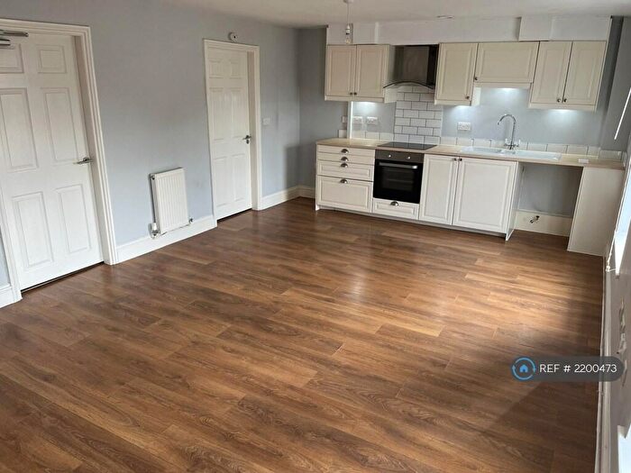 2 Bedroom Flat To Rent In Eccles, Eccles, Manchester, M30