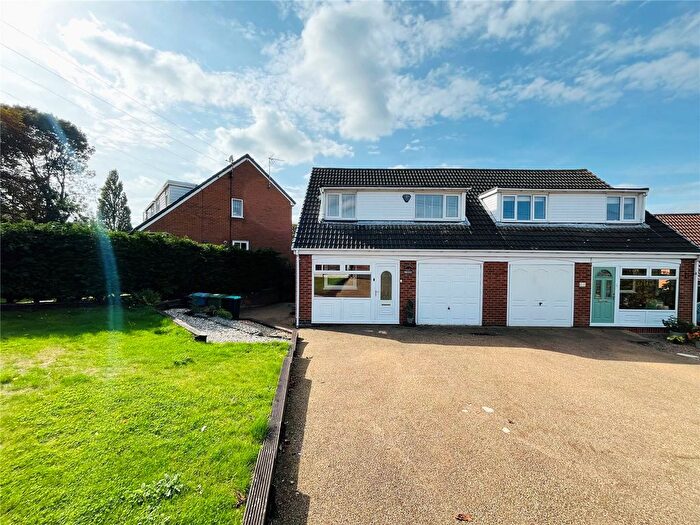 3 Bedroom Semi-Detached House For Sale In Marples Avenue, Mansfield Woodhouse, Mansfield, Nottinghamshire, NG19