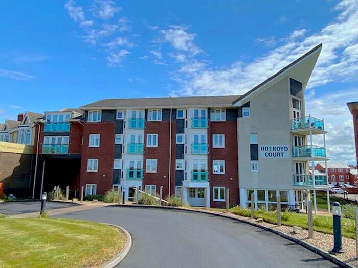 1 Bedroom Flat For Sale In Queens Promenade, Bispham, Blackpool, FY2