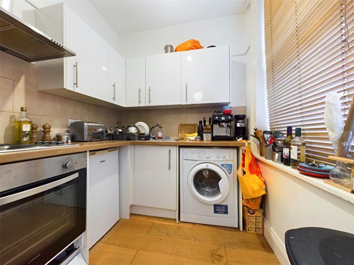 Garage / Parking To Rent In Church Road, Hove, BN3