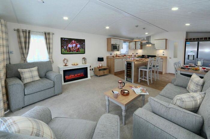 2 Bedroom Lodge For Sale In Flamborough Road, Bridlington, YO15