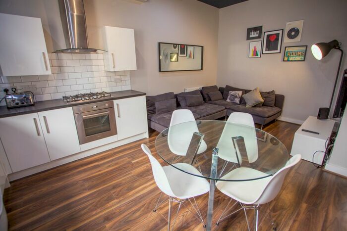 6 Bedroom Terraced House To Rent In Esher Road, Liverpool, L6