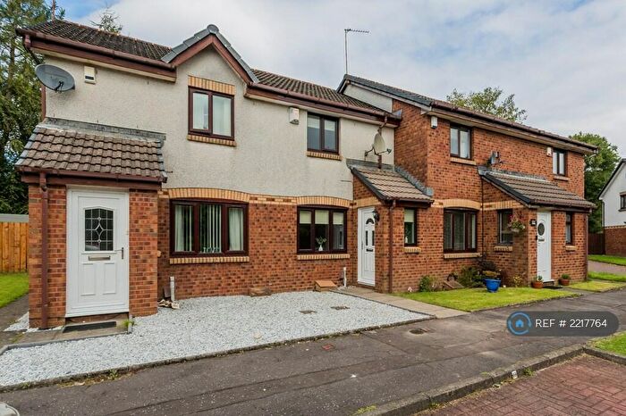 2 Bedroom Terraced House To Rent In Castle Gardens, Paisley, PA2