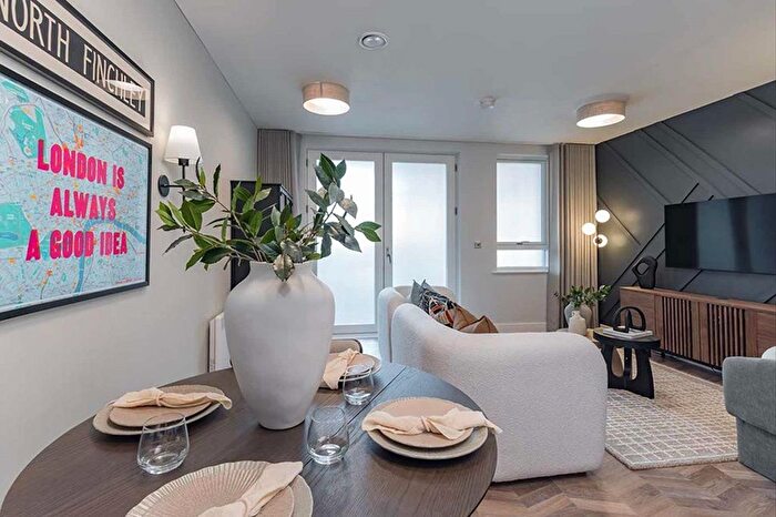 2 Bedroom Flat For Sale In "The Platform - Plot " At High Road, London, N12
