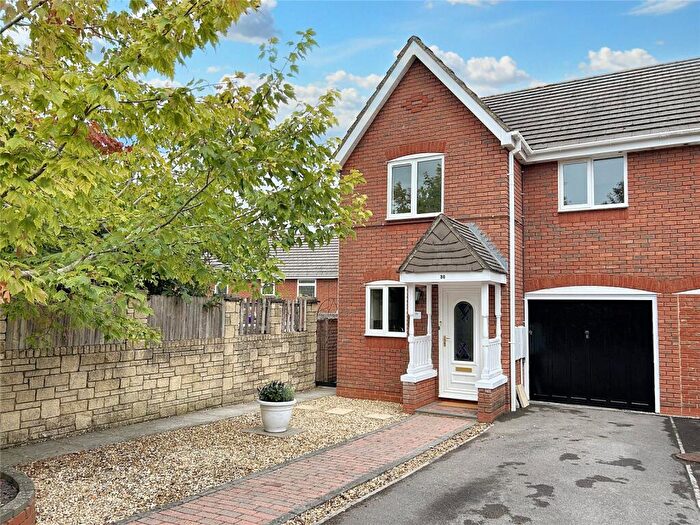 3 Bedroom End Of Terrace House For Sale In Windsor Drive, Westbury, BA13