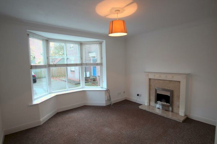 2 Bedroom Flat To Rent In Keldgate, Beverley, HU17