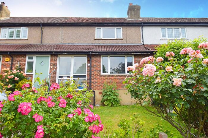 3 Bedroom Terraced House For Sale In Johnsons Avenue, Badgers Mount, Sevenoaks, TN14