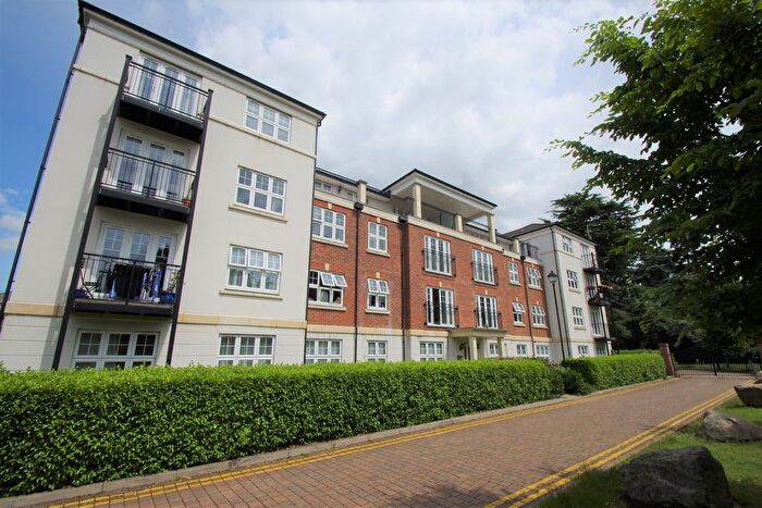 2 Bedroom Flat To Rent In Stewart Court, Colnhurst Road, Watford, WD17