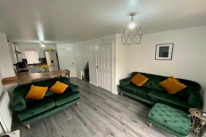 2 Bedroom Property To Rent In Heol Booths, Cardiff, CF3