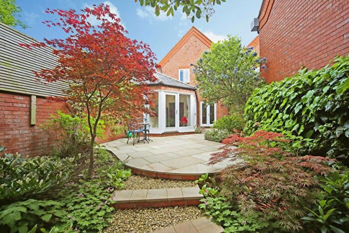 3 Bedroom End Of Terrace House For Sale In Mansell Street, Stratford-Upon-Avon, Warwickshire, CV37