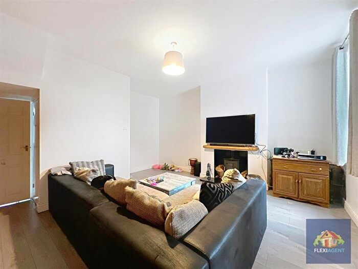 3 Bedroom Terraced House For Sale In Warwick Street, Southport, PR8