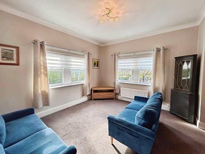 2 Bedroom Flat To Rent In Castledene Court, Newcastle Upon Tyne, NE3