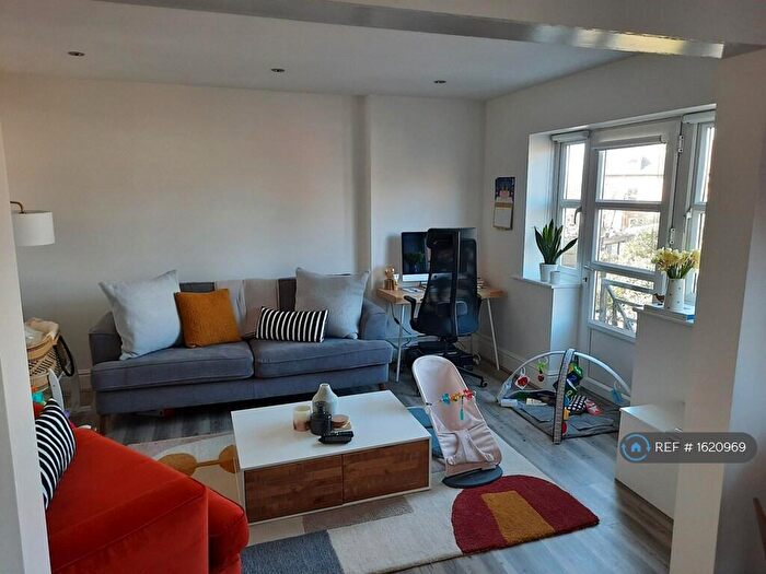 2 Bedroom Flat To Rent In Mayfield, Eccleston Park, Prescot, L34