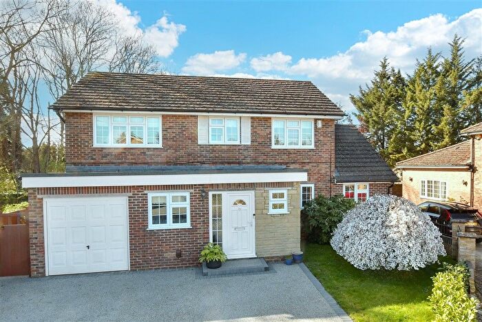 4 Bedroom Detached House For Sale In Chatsfield, Epsom, Surrey, KT17