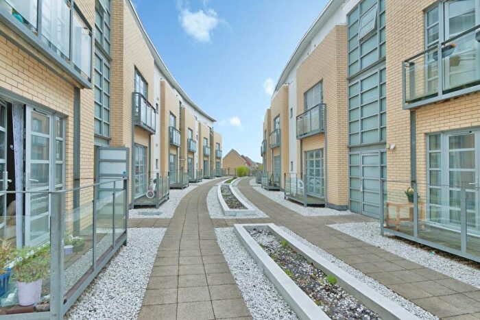 2 Bedroom Flat For Sale In Thames Reach, London, SE28