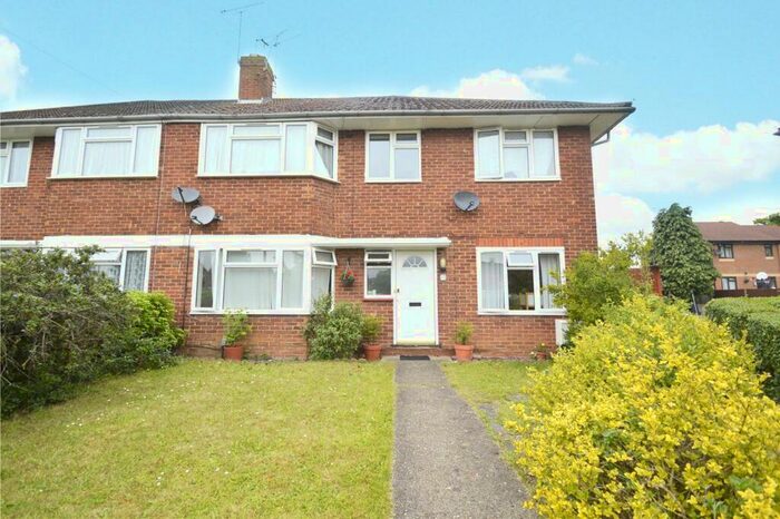 2 Bedroom Maisonette To Rent In Larchfield Road, Maidenhead, Berkshire, SL6