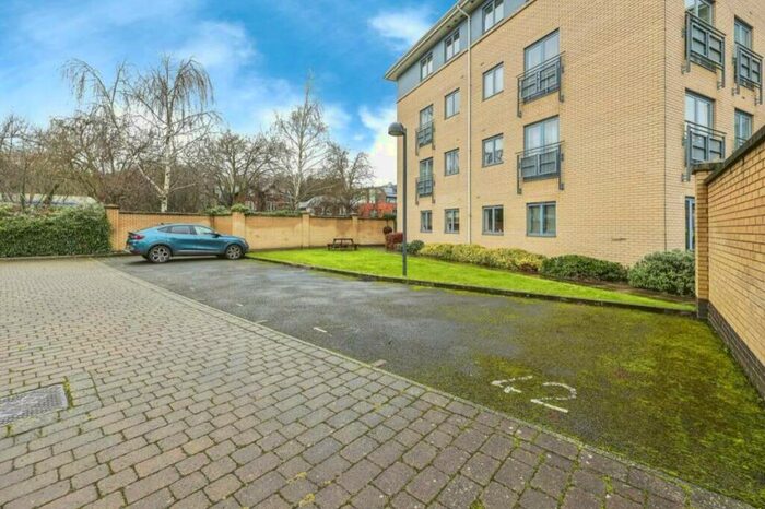 2 Bedroom Flat To Rent In Castle Quay Close, Nottingham, NG7