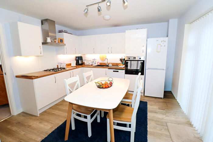 3 Bedroom Semi-Detached House For Sale In Jute Crescent, St. Neots, Cambridgeshire, PE19