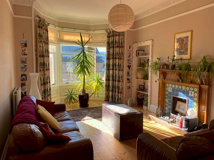 2 Bedroom Flat To Rent In Falcon Avenue, Edinburgh, EH10