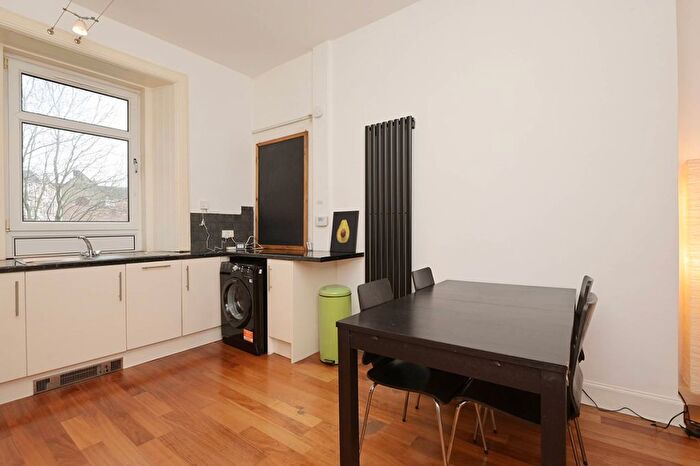 1 Bedroom Flat For Sale In Cambusnethan Street, Edinburgh, EH7