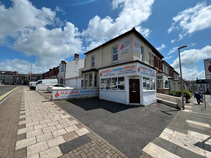 2 Bedroom Flat To Rent In South King Street, Blackpool, Lancashire, FY1