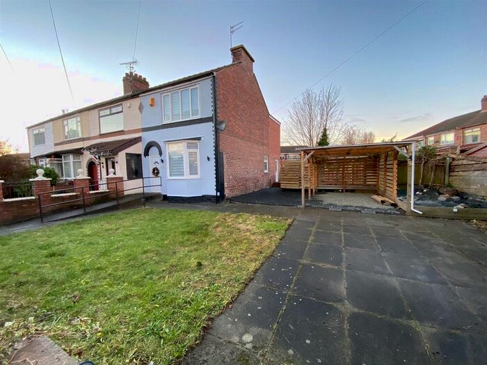 2 Bedroom Town House To Rent In Stainer Close, 4Bl, Liverpool L14