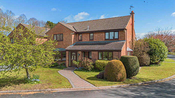 4 Bedroom Detached House For Sale In The Farthings, Marcham, OX13