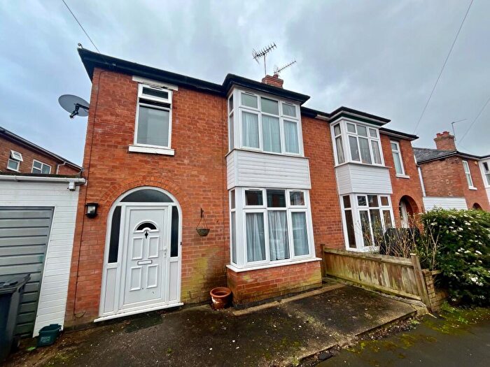 5 Bedroom House To Rent In Wathen Road, Leamington Spa, CV32