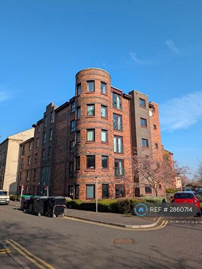 3 Bedroom Flat To Rent In Hermand Crescent, Edinburgh, EH11