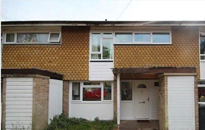 5 Bedroom Terraced House For Sale In Pine Way, Englefield Green, Egham, TW20