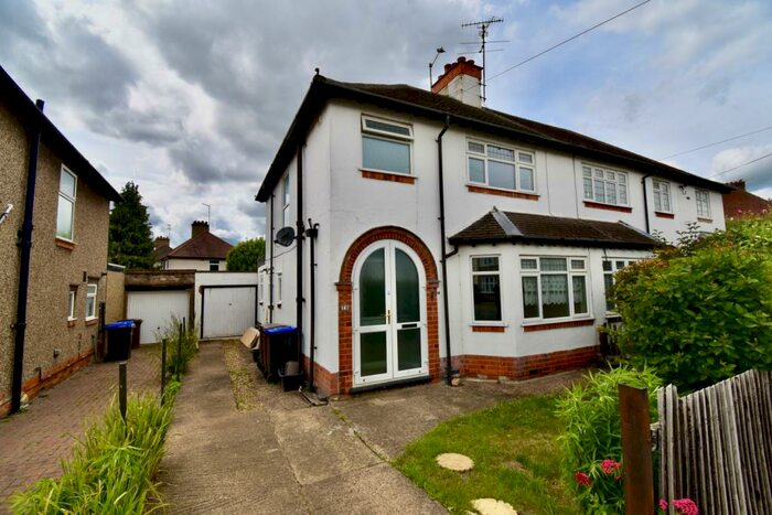 3 Bedroom Semi-Detached House To Rent In The Headlands, Northampton, NN3