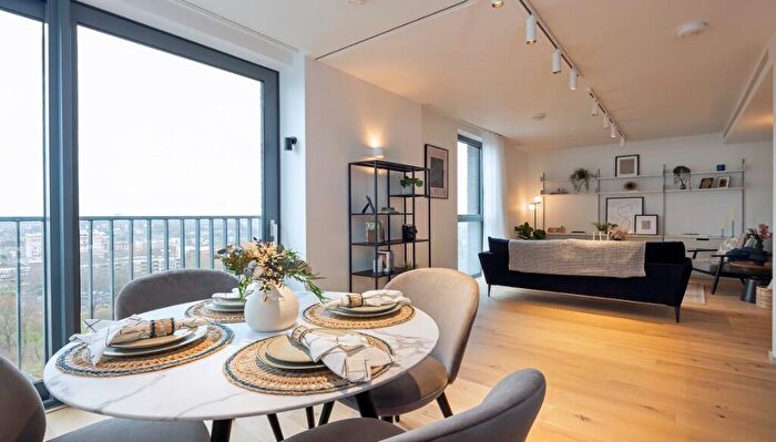 2 Bedroom Apartment To Rent In Author Kings Cross, York Way, London, N1