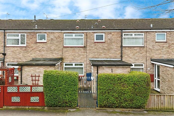 3 Bedroom Terraced House For Sale In Hunsley Avenue, Hull, HU5